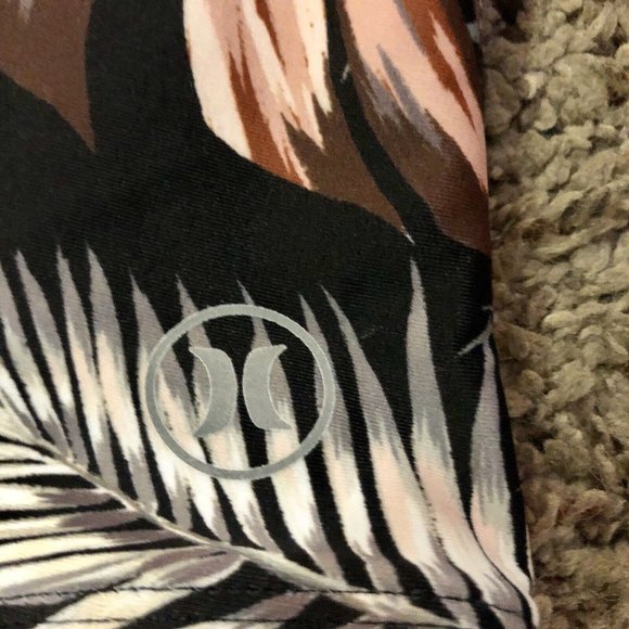 Hurley Swimsuit Womens XL Used Tropical One Piece - Picture 13 of 16